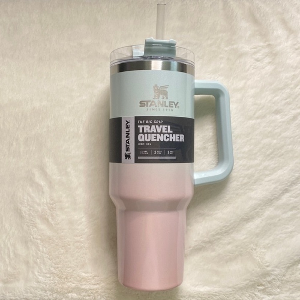 NIB! Stanley Quencher 40oz Tumbler - Spearmint / Parfait Ombré (Spearmint Ombre)